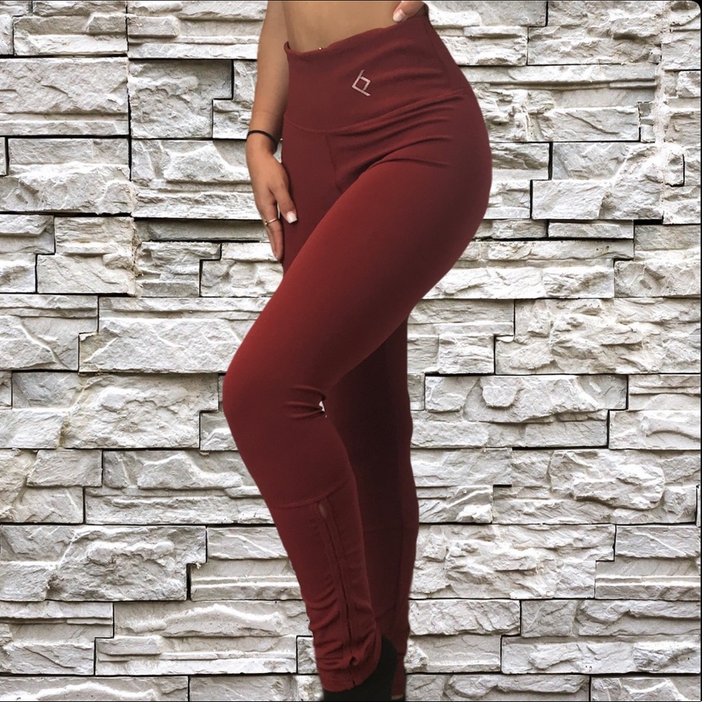 NWOT Athletic Leggings 🤍